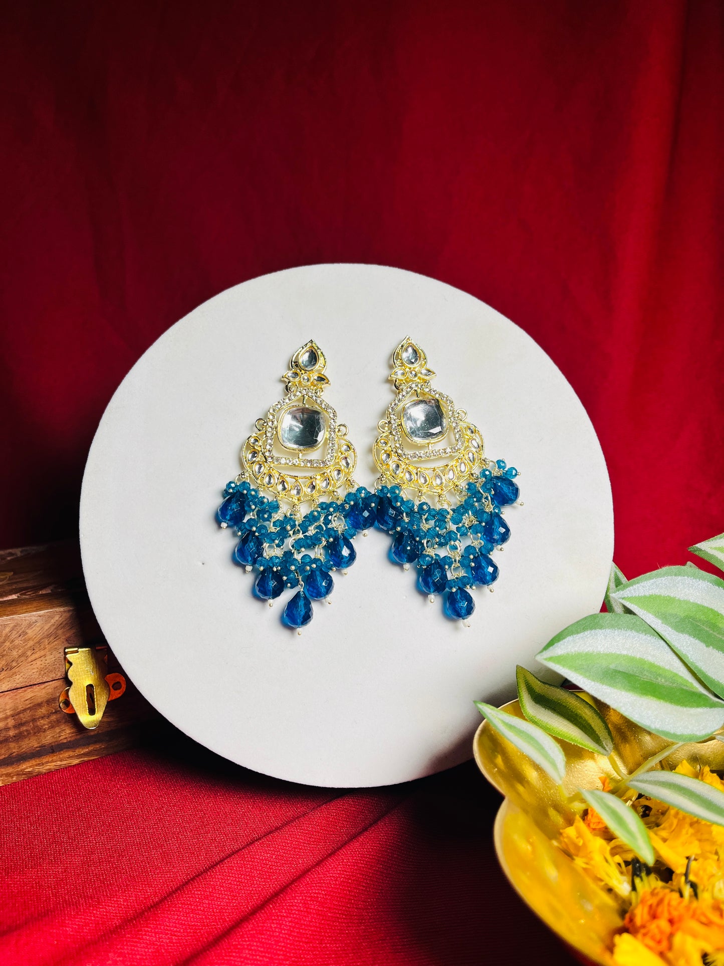 Saakhi Danglers
