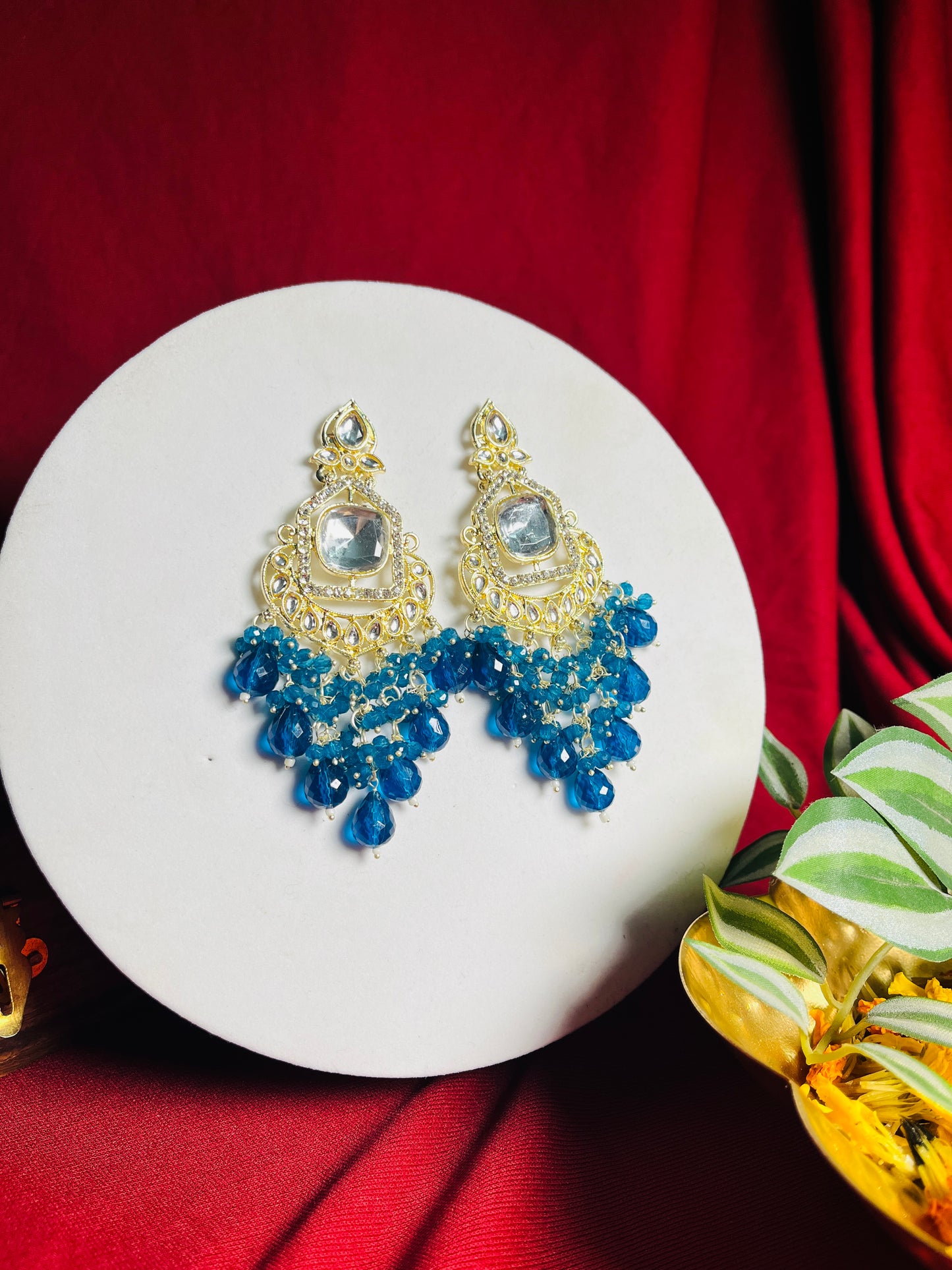Saakhi Danglers