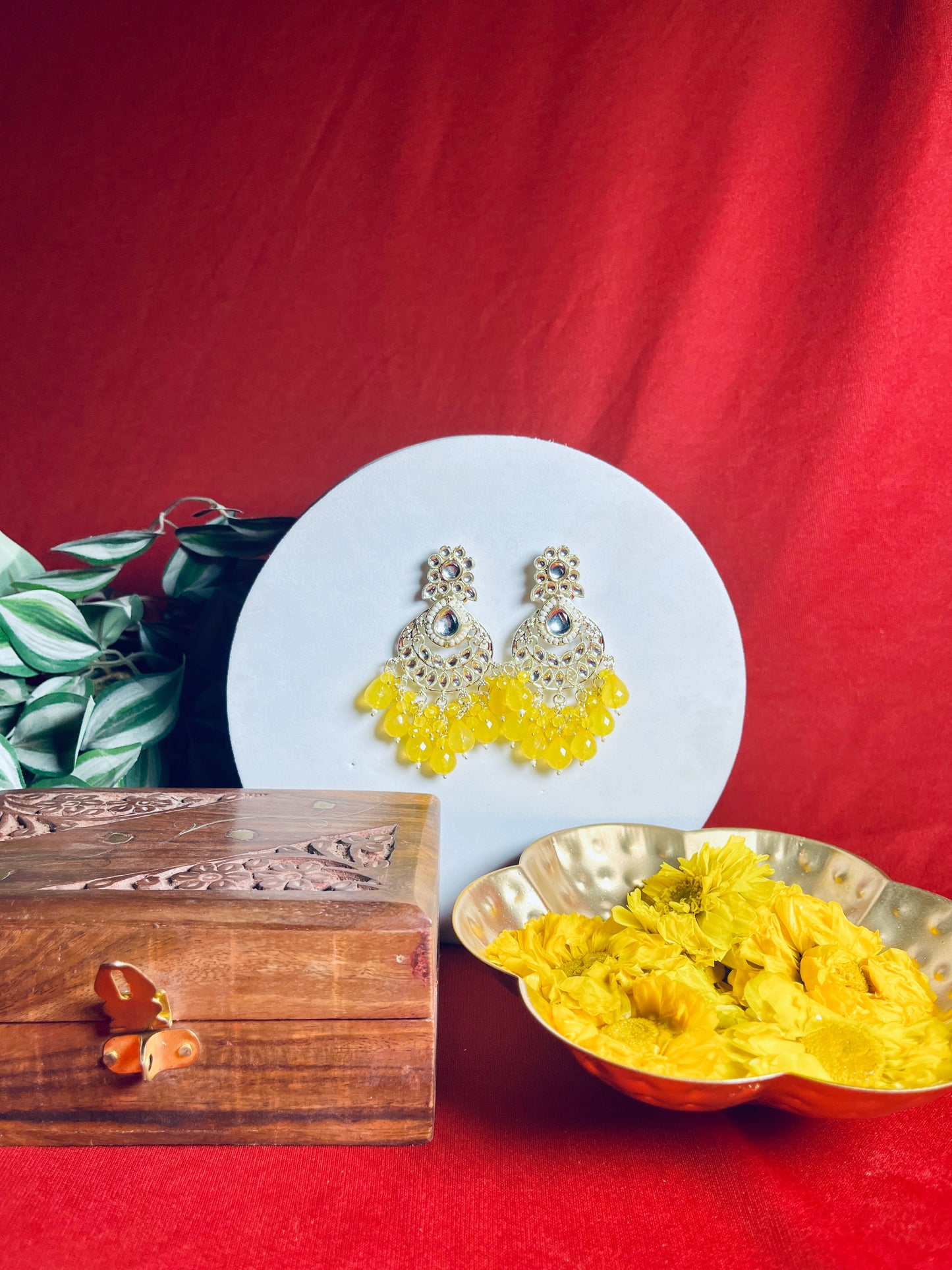 Amaltas floral danglers