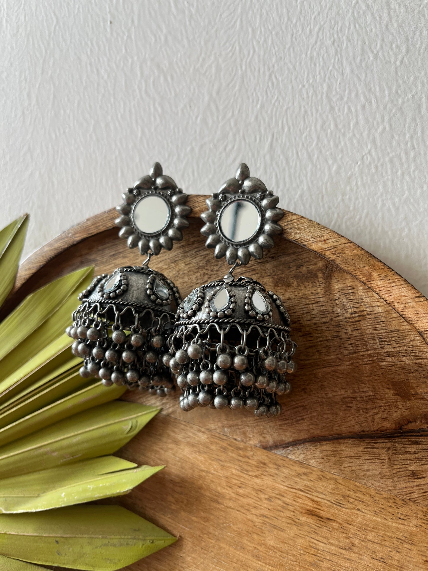 Lavanya mirror Jhumka