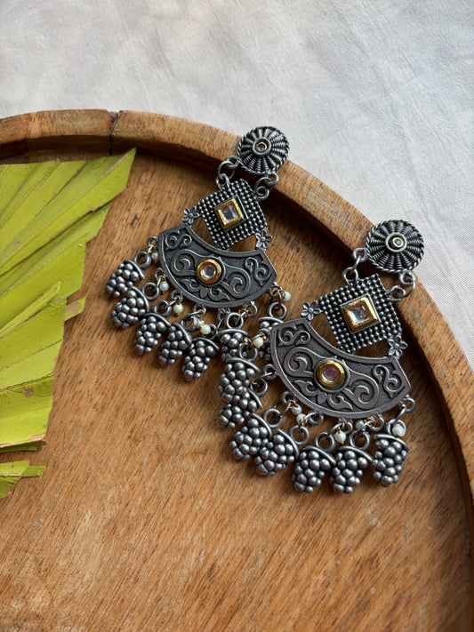 Snigdha Danglers