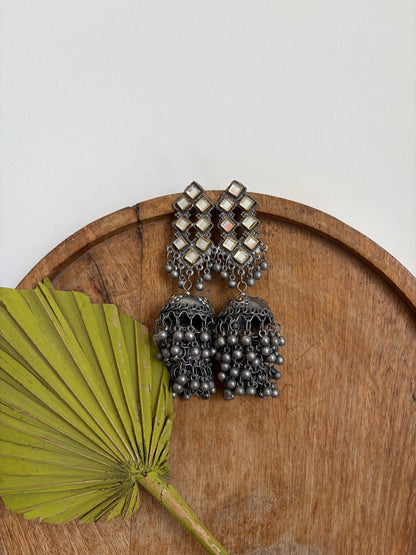Sriya Jhumka