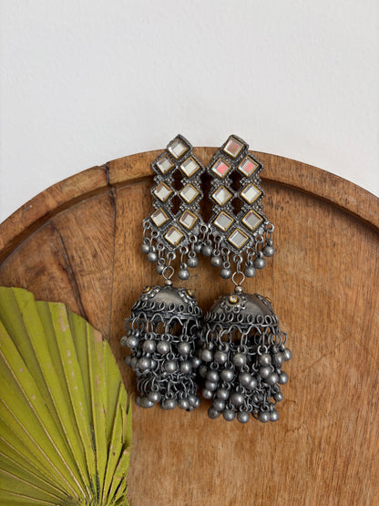 Sriya Jhumka